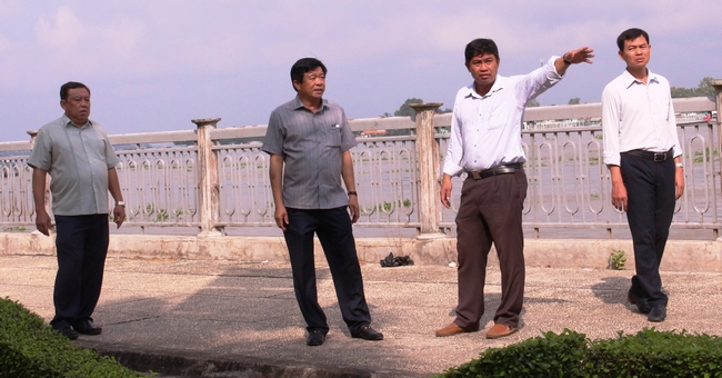 khảo sát công trình nâng cấp, mở rộng đường Nguyễn Chí Thanh (Phường 5)