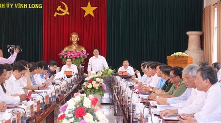 Đồng chí Phạm Minh Chính- Ủy viên Bộ Chính trị, Bí thư Trung ương Đảng, Trưởng Ban Tổ chức Trung ương phát biểu chỉ đạo tại buổi làm việc.