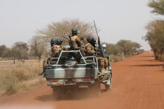 Quân đội Burkina Faso tuần tra ở Gorgadji, Sahel. Ảnh: Reuters
