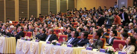 Hơn 700 đại biểu tham dự lắng nghe các phiên thảo luận của các chuyên gia 2 nước.
