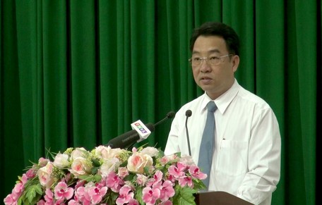 Phó Chủ tịch phụ trách UBND tỉnh- Lữ Quang Ngời phát biểu tại buổi họp mặt.