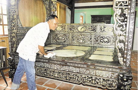  Chiếc giường được anh Tuấn mua với giá 1,8 tỷ đồng thời điểm năm 2012