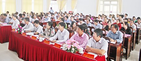 Đoàn công tác của BTV Tỉnh ủy Vĩnh Long làm việc với Huyện ủy Long Hồ và Đảng ủy xã Tân Hạnh.