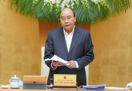 Thủ tướng Nguyễn Xuân Phúc phát biểu kết luận phiên họp Chính phủ thường kỳ tháng 3/2020 vào chiều 1/4.Ảnh: CHÍNH PHỦ