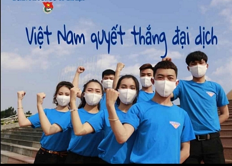 Bạn trẻ chia sẻ hình ảnh thể hiện quyết tâm “Việt Nam quyết thắng đại dịch”