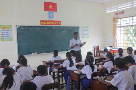 Việc dạy và học tiếng Khmer trên địa bàn tỉnh Vĩnh Long được thực hiện tốt. 