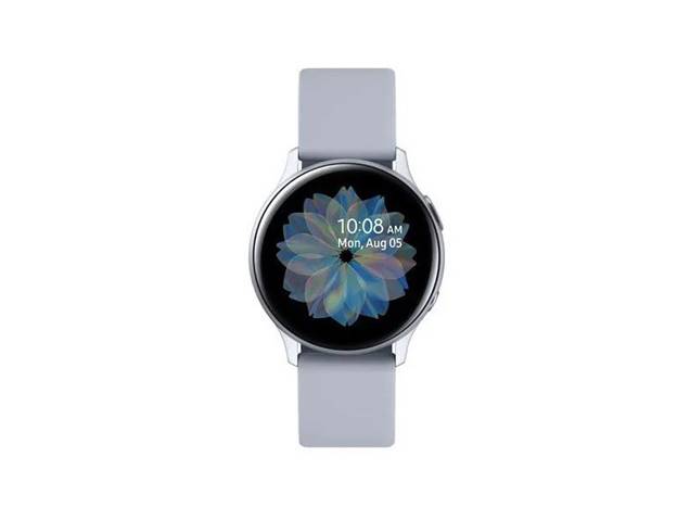 Đồng hồ kết nối Withings Steel HR hoặc Samsung Galaxy Watch Active sở hữu 2 giao diện đẹp, chống thấm giúp người dùng tận hưởng những trải nghiệm ở bể bơi hoặc bãi tắm.
