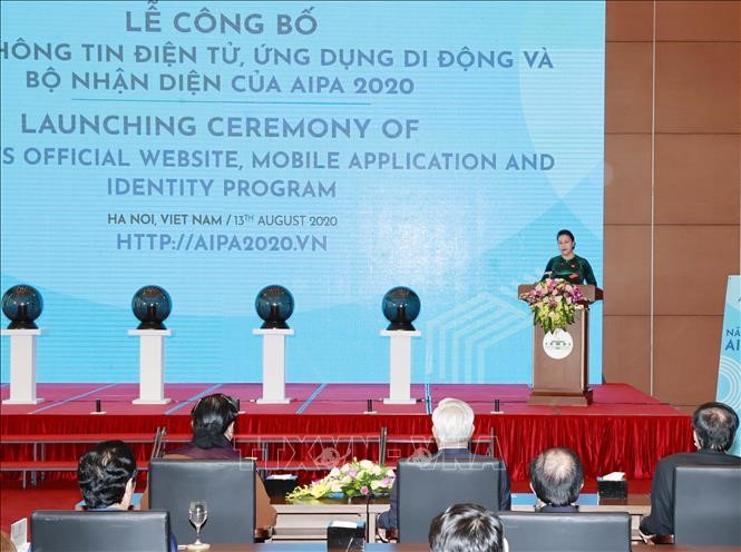 Chủ tịch Quốc hội Nguyễn Thị Kim Ngân phát biểu tại lễ công bố trang thông tin điện tử, ứng dụng di động và bộ nhận diện của AIPA 2020. Ảnh: Trọng Đức/TTXVN