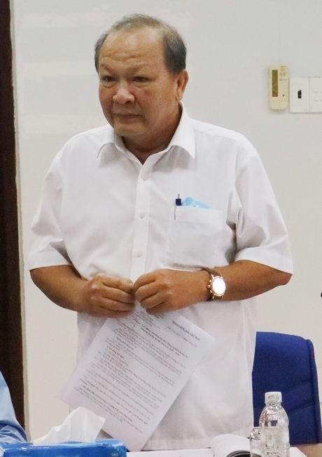 Đại biểu Phan Văn Giàu.