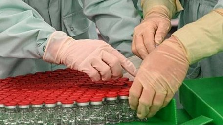  Vaccine ngừa Covid-19 đang được sản xuất tại Anagi, Italy. Nguồn: AFP