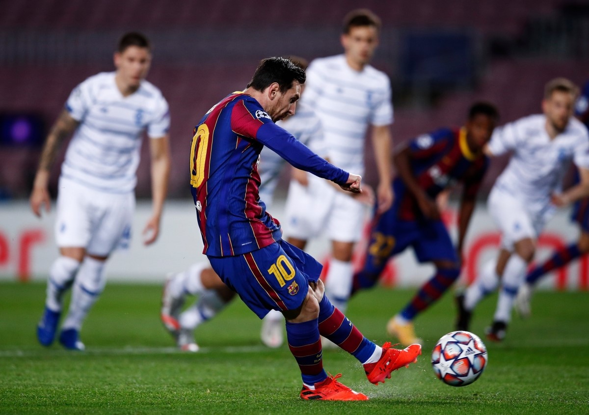Messi đặc biệt có duyên với chấm phạt đền ở mùa giải này. (Ảnh: Getty)