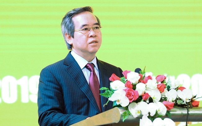 Bộ Chính trị đã quyết định thi hành kỷ luật đồng chí Nguyễn Văn Bình bằng hình thức cảnh cáo.