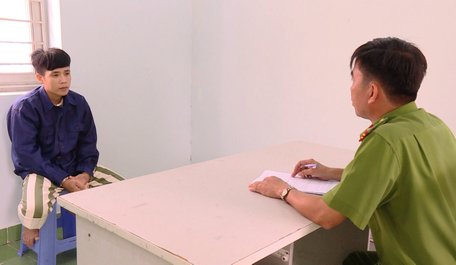 Nguyễn Hữu Sơn làm việc tại cơ quan công an.
