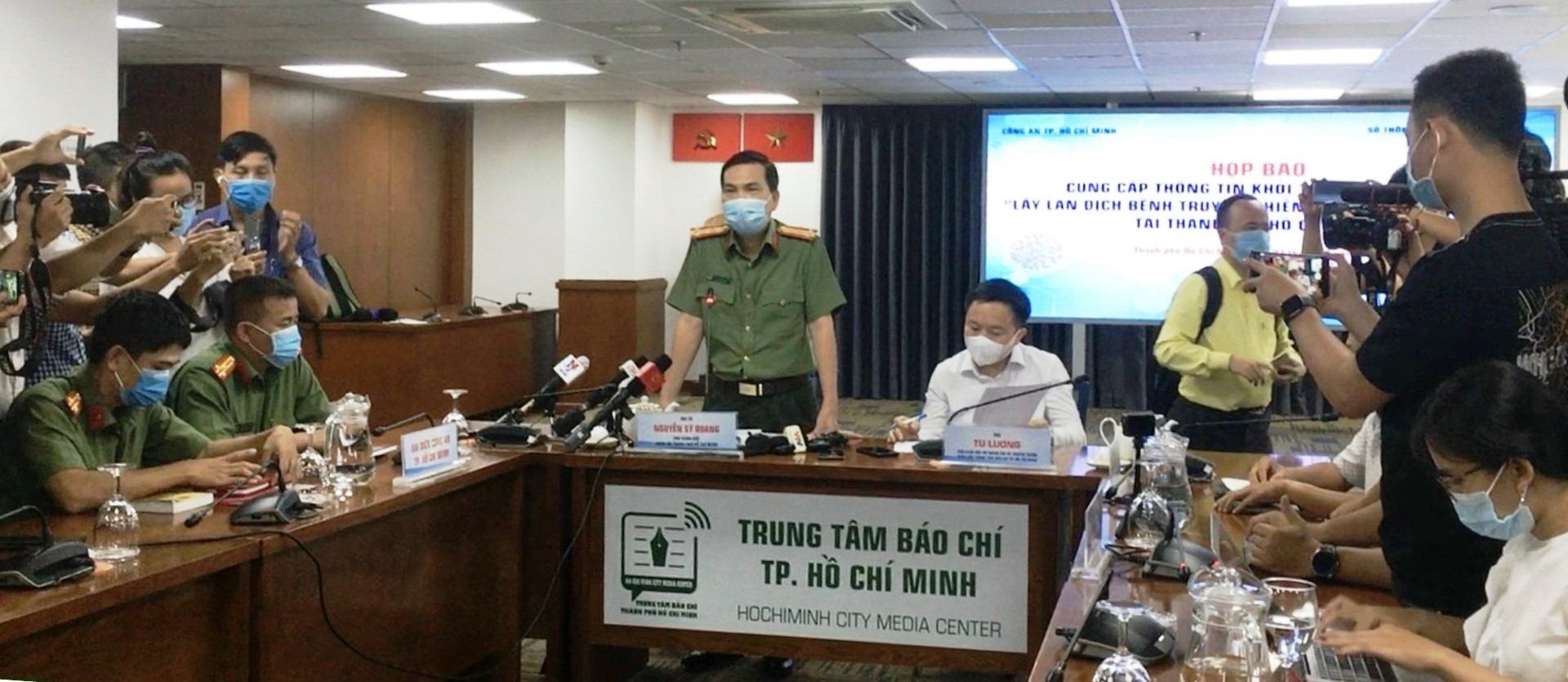 Ông Nguyễn Sỹ Quang, Phó Giám đốc Công an TPHCM phát biểu tại họp báo. Ảnh: VGP