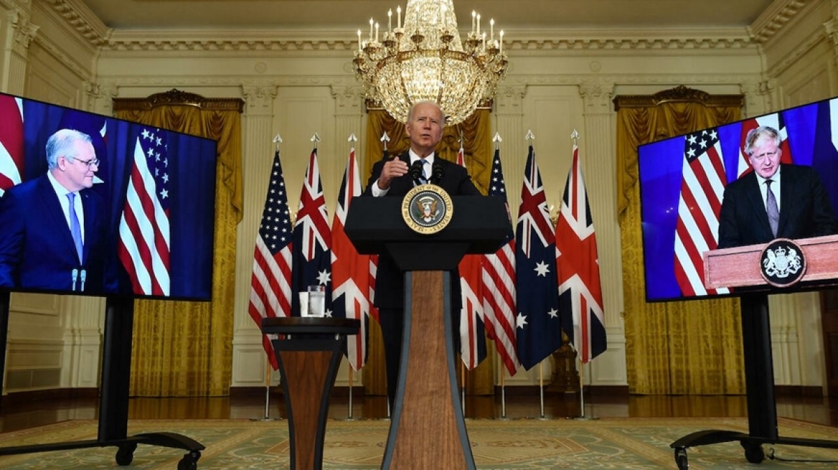 Từ trái sang: Thủ tướng Australia Scott Morrison, Tổng thống Mỹ Joe Biden và Thủ tướng Anh Boris Johnson tại buổi họp công bố về việc thiết lập AUKUS. (Ảnh: Getty Images).
