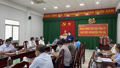 Bí thư Tỉnh ủy Vĩnh Long Bùi Văn Nghiêm phát biểu khi làm việc với Huyện ủy Trà Ôn ngày 24/9/2021.