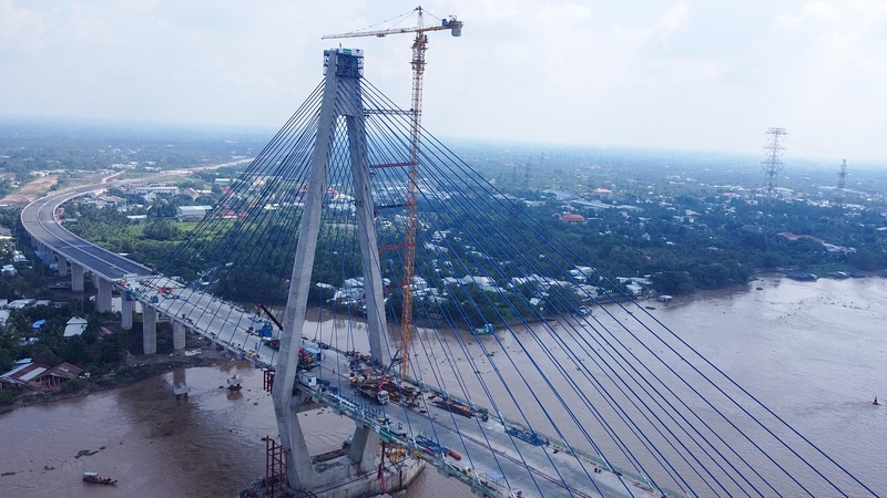 Cầu Mỹ Thuận 2 tiếp tục vượt sông lớn, tạo hệ thống giao thông thông suốt như mạch máu chảy trong cơ thể đồng bằng.