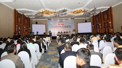 Hội nghị ATGT Việt Nam năm 2015 là diễn đàn để các nhà khoa học, chuyên gia, nhà quản lý cùng chia sẻ kiến thức, kinh nghiệm, ý tưởng mới về lĩnh vực giao thông vận tải. Ảnh: VGP/Lê Sơn.