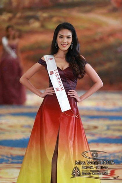Bộ váy đoạt giải phụ của Lan Khuê trên sân khấu Miss World