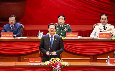 Đồng chí Nguyễn Tấn Dũng - Ủy viên Bộ Chính trị, Thủ tướng Chính phủ điều hành phiên thảo luận (ảnh: TTX VN)