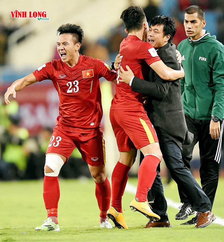 Niềm vui chiến thắng ấy của ĐT Việt Nam chính là niềm tin đối với người hâm mộ bóng đá Việt Nam.