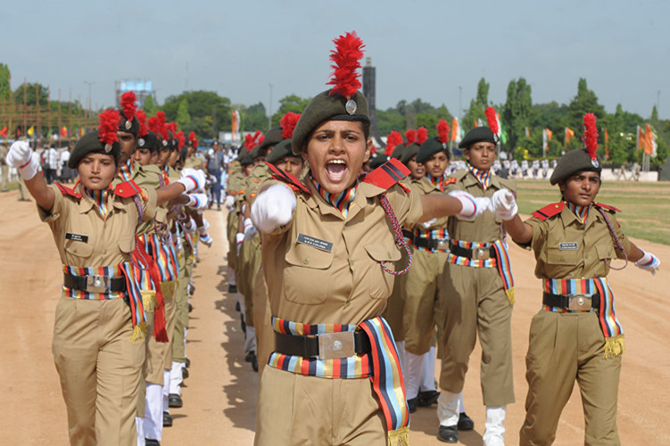 Đội sĩ quan N.M.R. Sanjana trong lễ tổng duyệt Ngày Độc lập ở Secunderabad, Ấn Độ ngày 13/8/2012.