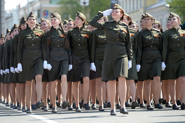 Đơn vị lính nữ Kazan, Nga tham dự lễ duyệt binh Ngày Chiến thắng Phát xít 9/5.