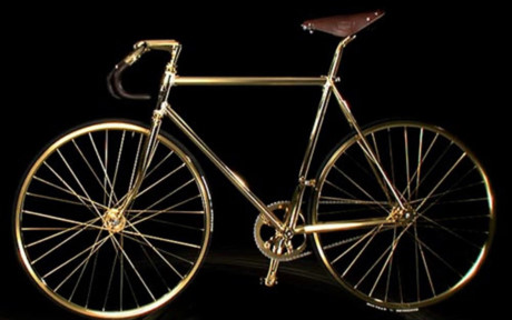 Chiếc xe đạp có gắn pha lê và mạ vàng này có giá đắt ngang xe ô tô hạng sang: 103.000 USD