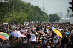 Hàng vạn người dân Thái Lan dự lễ rước linh cữu Nhà Vua