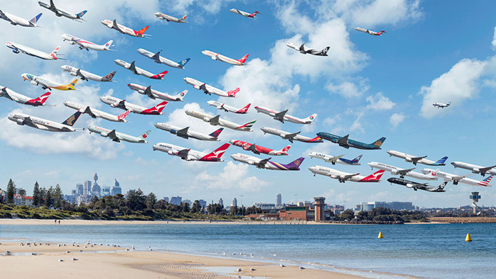 Máy bay cất cánh ở Sydney, Australia.