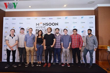 Các nghệ sĩ quốc tế tham dự Lễ hội âm nhạc quốc tế Gió Mùa - Monsoon Music Festival 2016 by Tuborg tại họp báo chiều 20/10/2016