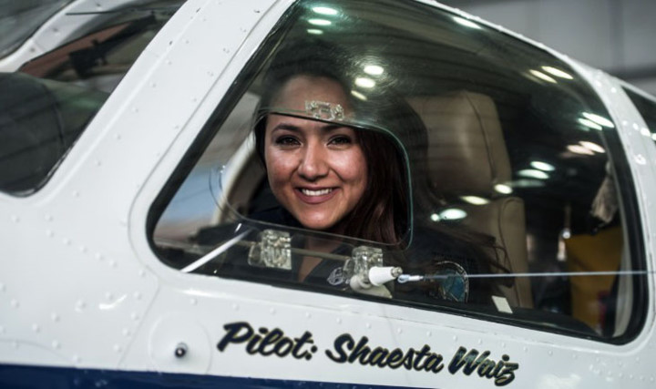 Tại Mỹ, cô đã tìm thấy niềm đam mê trở thành phi công. Ảnh: Getty.