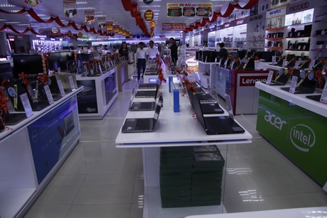 Siêu thị Nguyễn Kim cam kết bán lẻ sản phẩm điện máy, điện gia dụng cho ĐV theo hình thức trả góp không tính lãi trong thời hạn 6 tháng.