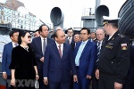 Hình ảnh Thủ tướng Nguyễn Xuân Phúc thăm Chiến hạm Rạng Đông