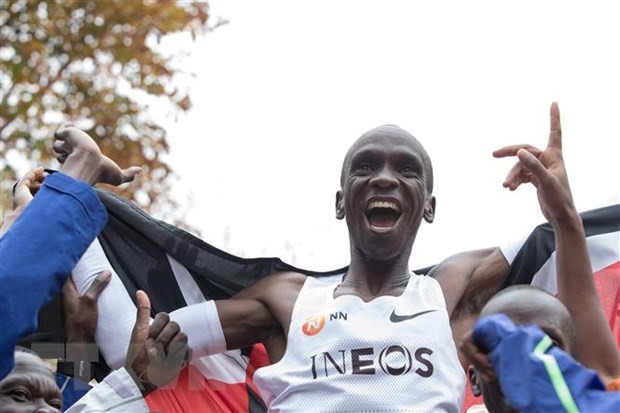Vận động viên người Kenya Eliud Kipchoge. (Ảnh: AFP/TTXVN)