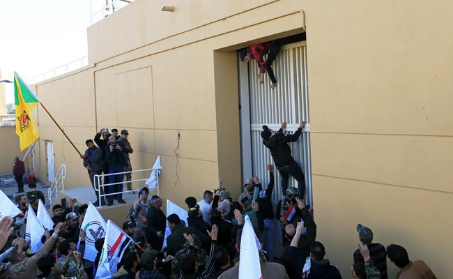 Thành viên của Hashd al-Shaabi cố gắng đột nhập vào đại sứ quán Mỹ.
