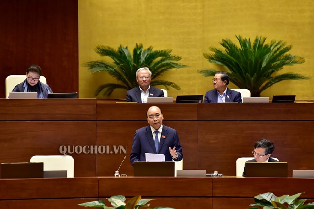 Thủ tướng Nguyễn Xuân Phúc trả lời chất vấn, thảo luận trước Quốc hội.
