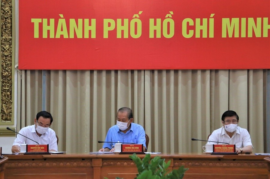 Phó Thủ tướng Trương Hòa Bình: Giãn cách xã hội nhưng không để đứt gẫy sản xuất, bảo đảm cuộc sống cho người dân