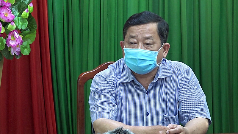 BS. CK2 Văn Công Minh- Giám đốc Sở Y tế, Phó BCĐ Phòng chống COVID- 19 tỉnh.