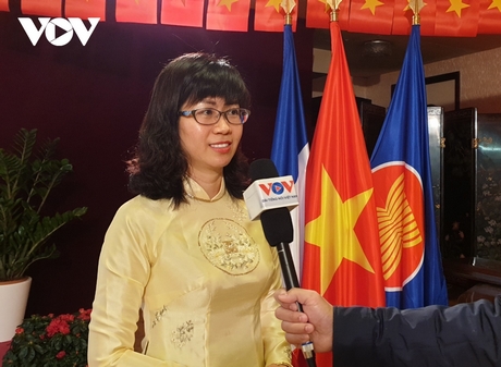 Đại sứ - Trưởng phái đoàn Việt Nam bên cạnh UNESCO Lê Thị Hồng Vân.