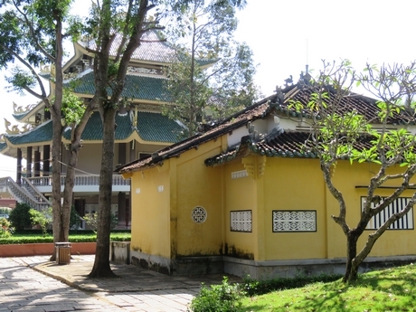 Khu Di tích lịch sử văn hóa Nguyễn Đình Chiểu tọa lạc tại xã An Đức, huyện Ba Tri, tỉnh Bến Tre.