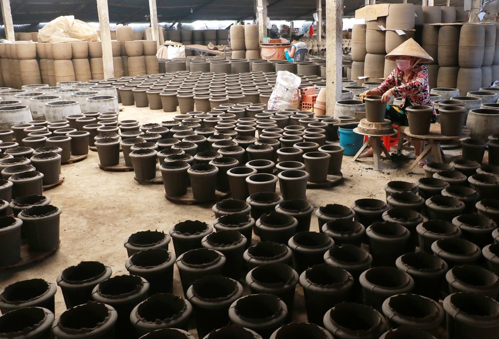 Nghề sản xuất gốm là “chiếc nôi” đào tạo nên những người thợ có tay nghề và tâm huyết.