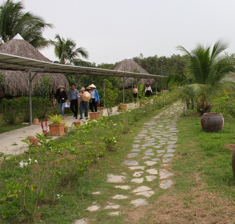 Điểm du lịch Hoàng Hảo tại xã Thanh Đức (Long Hồ).