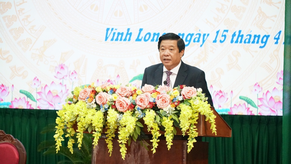 Bí thư Tỉnh ủy- Bùi Văn Nghiêm phát biểu khai mạc hội thảo.