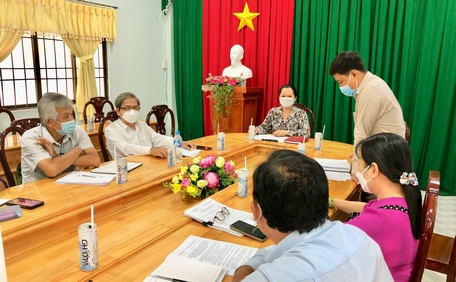 Ủy ban MTTQ Việt Nam tỉnh giám sát tại UBND huyện Tam Bình.   