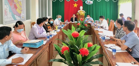 Ủy ban MTTQ Việt Nam tỉnh giám sát tại UBND TX Bình Minh.