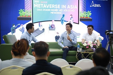 Các diễn giả trao đổi tại sự kiện Metaverse in Asia ở TP Hồ Chí Minh sáng 25/5.