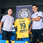 Quang Hải gia nhập Pau FC, nhận áo số 19 quen thuộc
