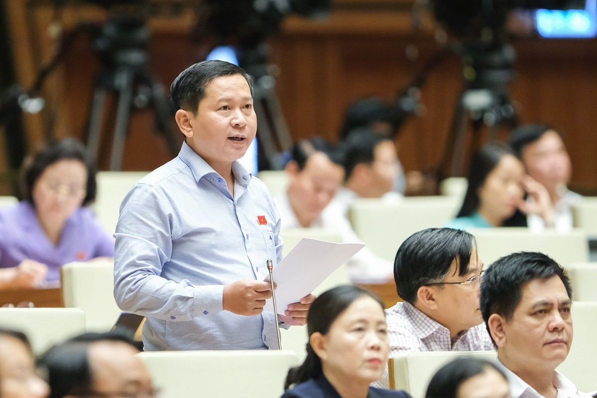 Đại biểu Tạ Minh Tâm, đoàn đại biểu Quốc hội tỉnh Tiền Giang