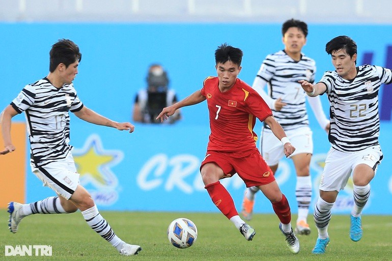 U23 Việt Nam ngăn cản Hàn Quốc sớm giành vé vào vòng tứ kết khi cầm hòa với tỷ số 1-1 (Ảnh: Duy Hiếu).